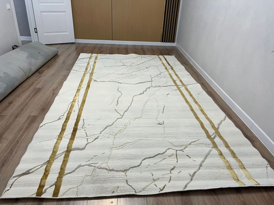 Кілем сатылады жаңа