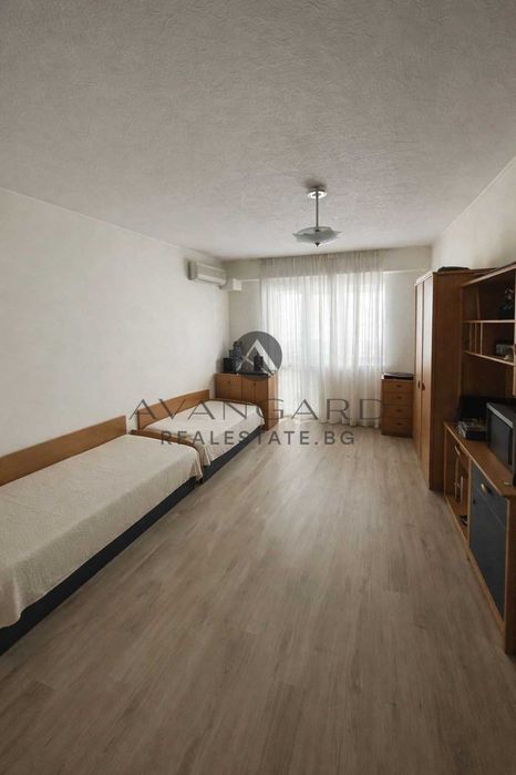 Продава се Тристаен апартамент в Пловдив, Кючук Париж - 86 кв.м за 877 €/кв.м - Снимка #4