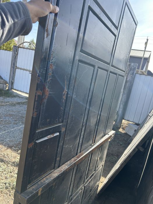 Продам ворота с калиткой.