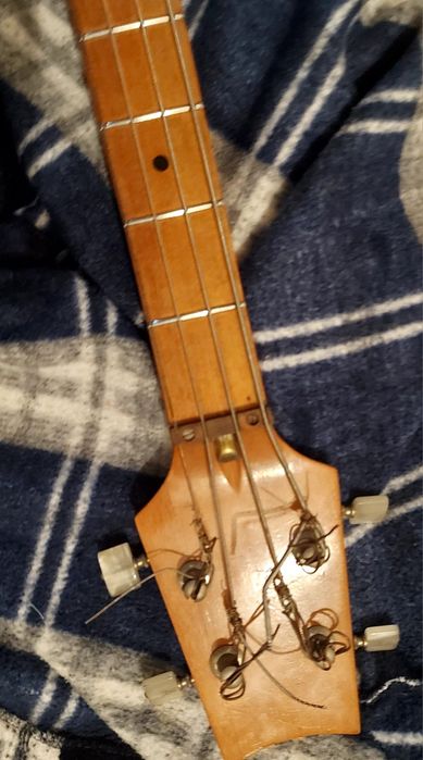 Chitara electrica 4 corzi