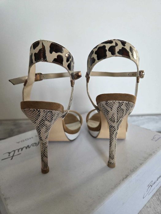 Sandale elegante cu toc pentru femei Benvenuti