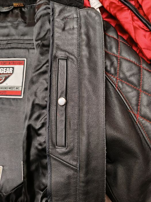 Женская мото куртка от бренда FIRSTGEAR