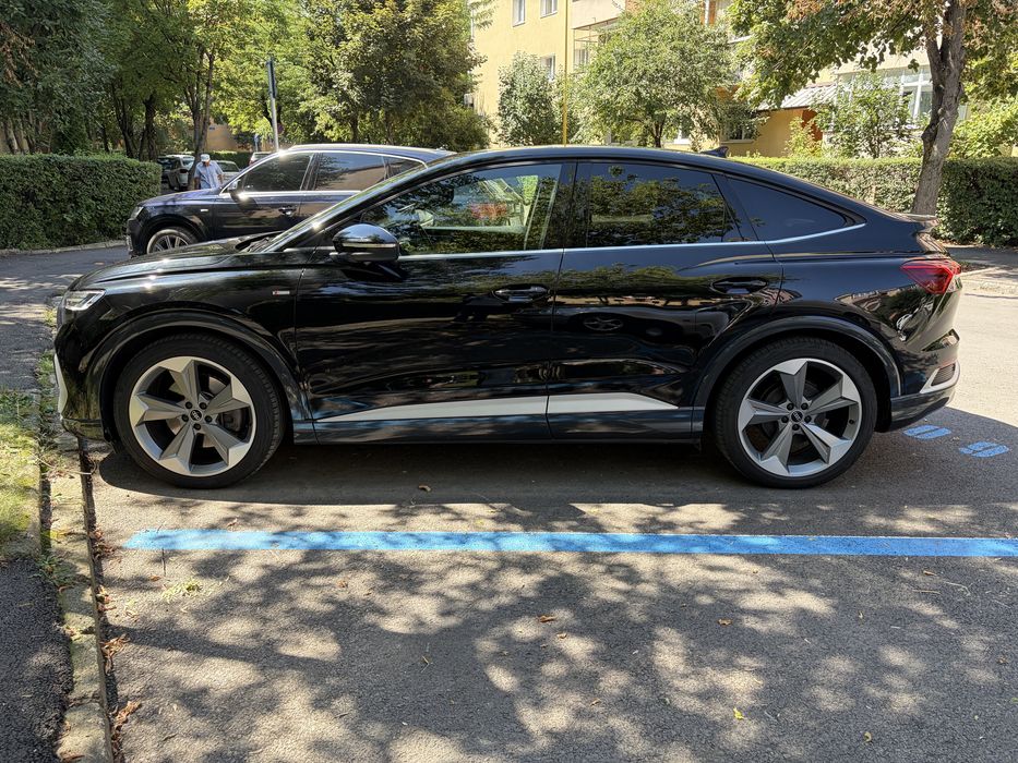 AUDI Q4 e-tron 2000 — imagine 3