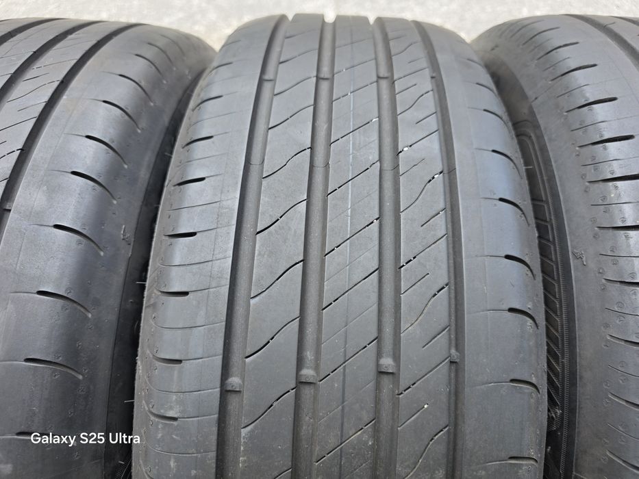 4бр. летни гуми 215/60/16 GoodYear