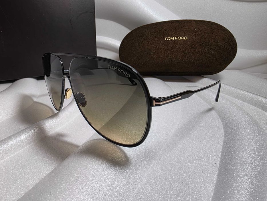 Мъжки слънчеви очила Tom Ford