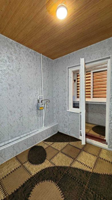 Киргили 29-мактаб 2 қаватда 2 хонали квартира сотилади. ID: 1468