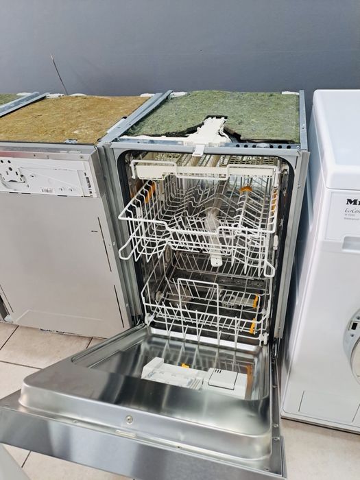 Miele G 4722 scu тясна миялна за частично вграждане/Auto open/24 мес гаранция