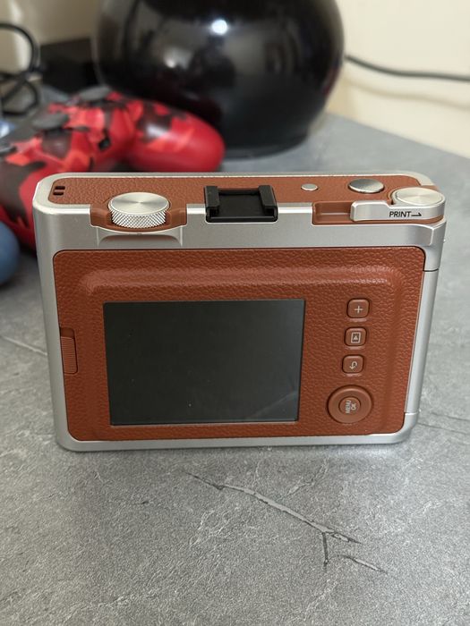 Гибридный инстакс Fujifilm Instax Mini Evo Brown