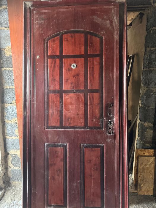 Продам двери не дорого