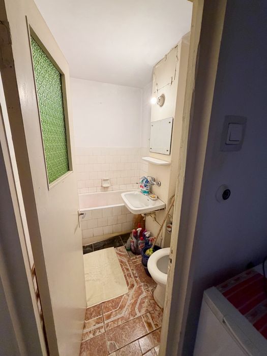 Apartament de inchiriat,2 camere vis-a-vis de Sala Polivalenta