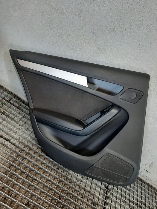 fata tapiterie usa stanga spate audi a4 b8 8k2  8k0867305