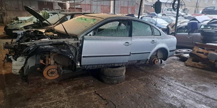 Maneta semnalizare Volkswagen VW Passat B5.5 (facelift)