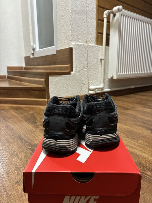 Nike p-6000 gri cu alb