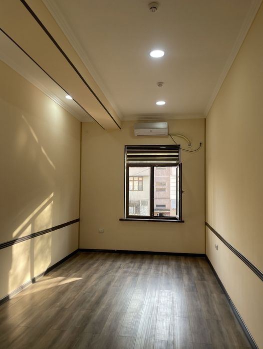 Чорсу Сдаётся 6 комнатный офис не далеко от метро.доступ 24/7