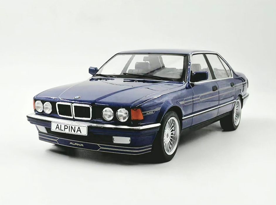 Macheta BMW Alpina B11 3.5 (E32) 1:18 MCG