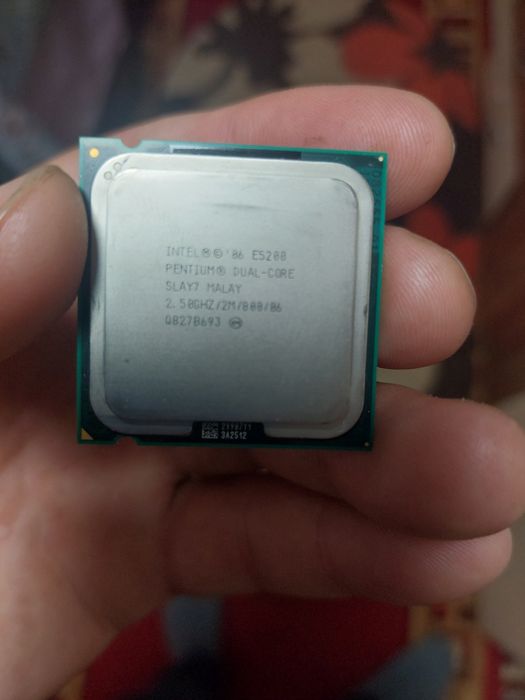 Componente PC procesoare și memorii ram ddr-2