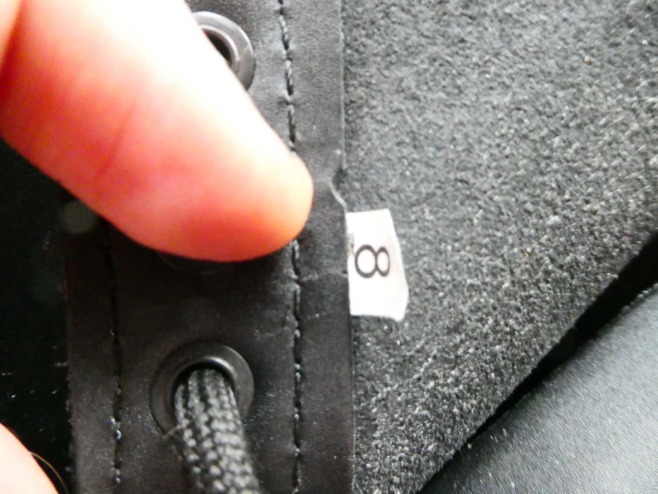 Bocanci Phantom, negri, nepurtați, mărime 8 (UK) / 42 (UE)