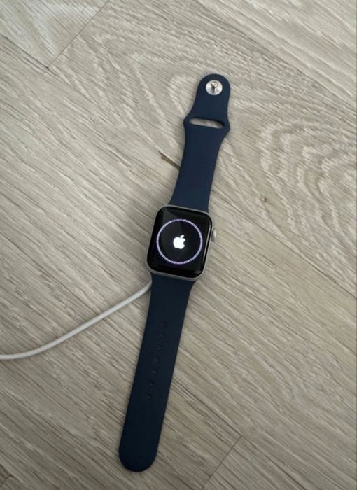 Часы apple watch se 44mm