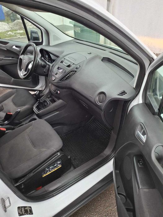 Ford Transit Courier 2019, 105000km, autoutilitara