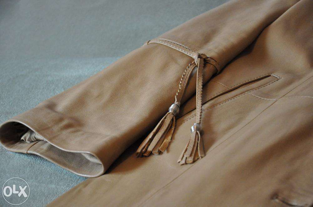 Pardesiu de dama, din piele