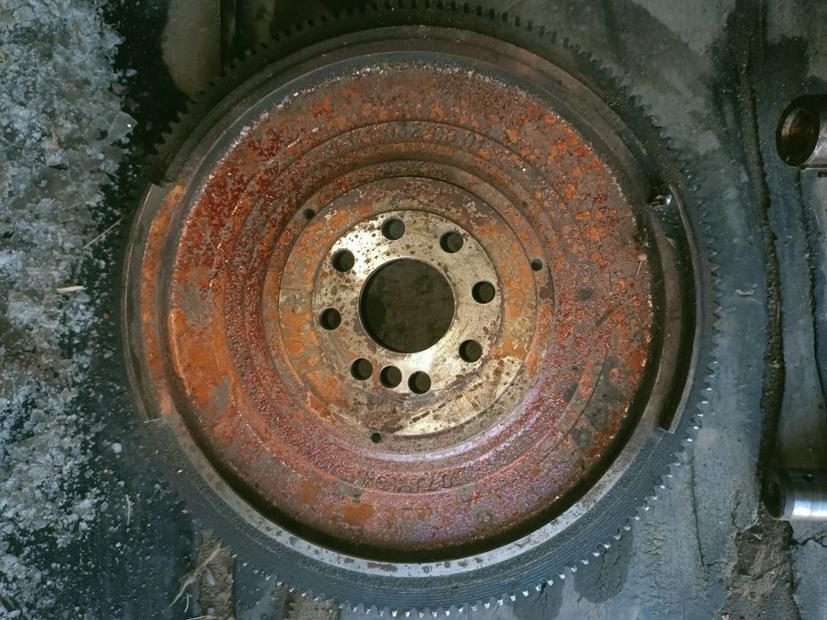 Двигатель Мерседес 111