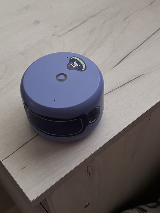 Продаю умную колонку Алису