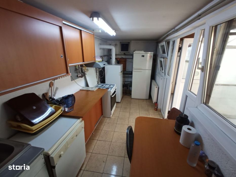 Teren 565 Mp, Casa Si Piscina