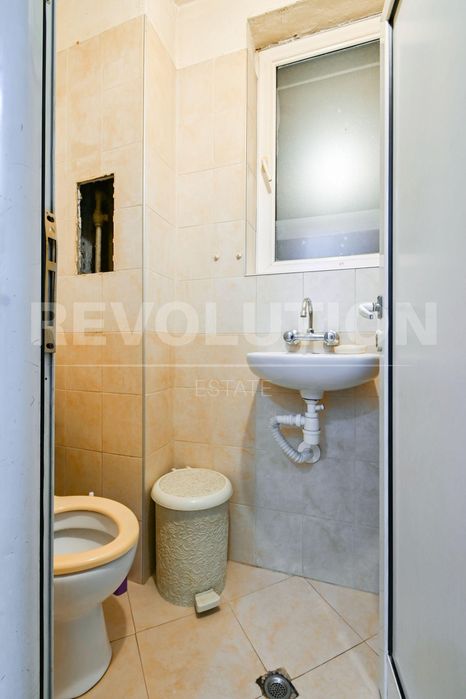 Продава се Двустаен апартамент в София, Редута - 81 кв.м за 2457 €/кв.м - Снимка #11