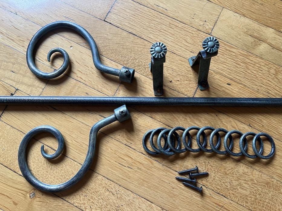 Металический карниз для штор!