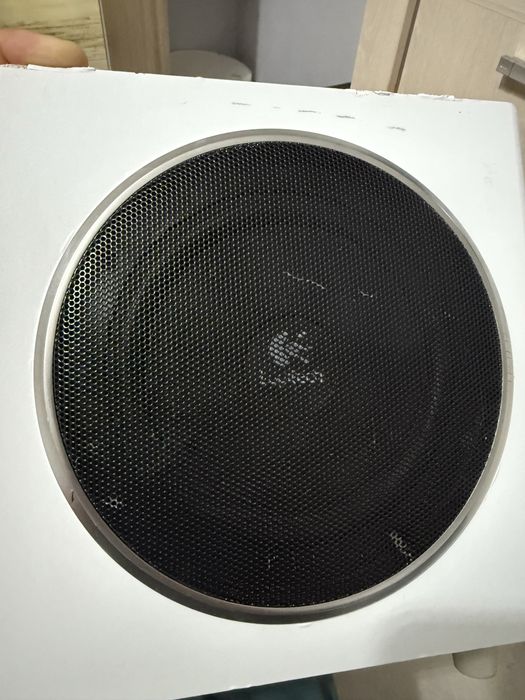 Sistem Logitech 2.1 Z523
