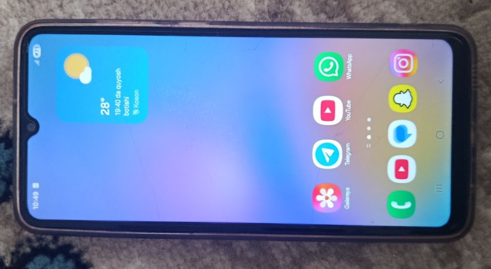 Samsung 05 telfon sotiladi
