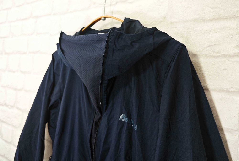 Bergans of Norway Анорак Дамско тънко яке размер S