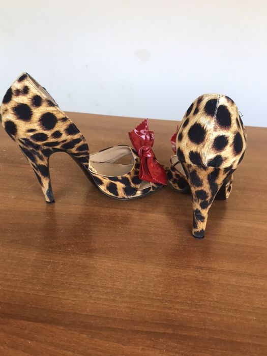 Pantofi ocazie, purtati doar cateva evenimente