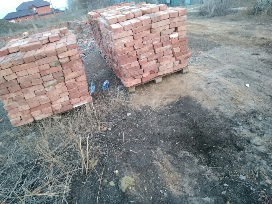 Продам красный кирпич