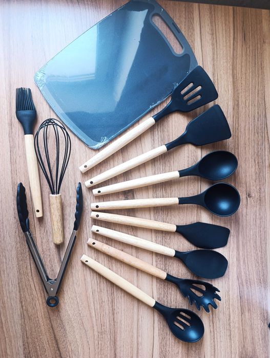 Универсальный кухонный набор.