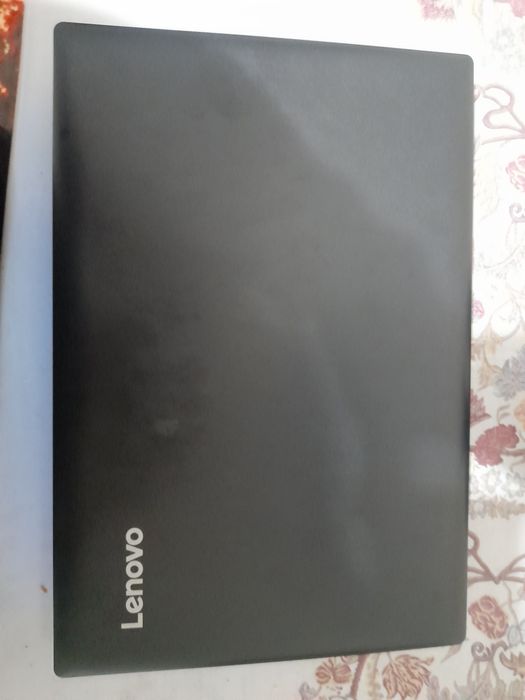 Noutbuk sotiladi lenovo