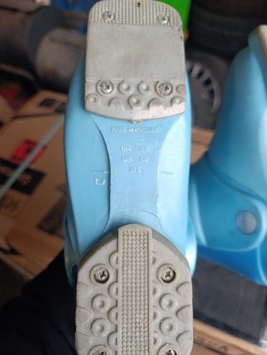 Детски ски и обувки