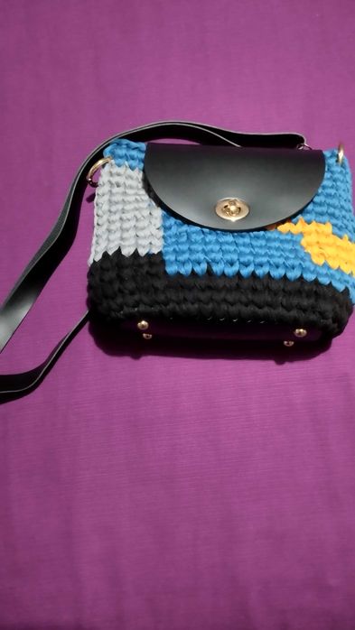 Чанти - ръчно изплетени