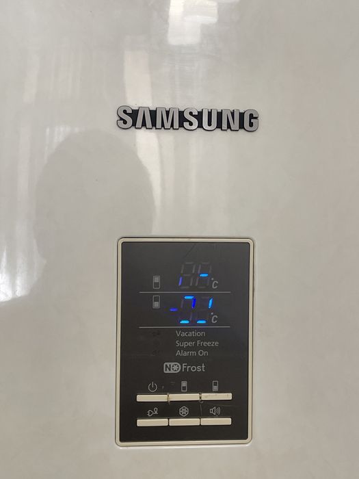 Продам холодильник