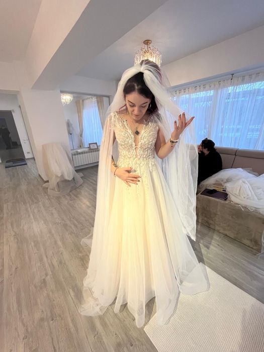 Rochie de  mireasa cu trena