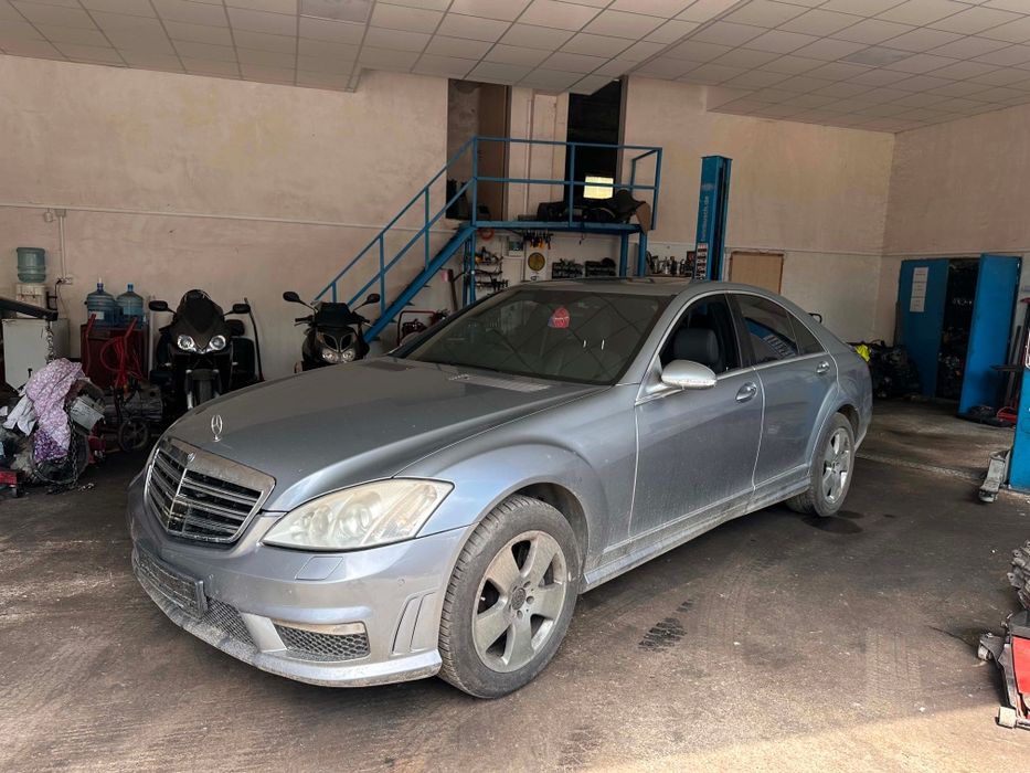 Mercedes W221 S500 388кс M273 Distronic Harman Kardon черен таван ксенон автоматик НА ЧАСТИ!