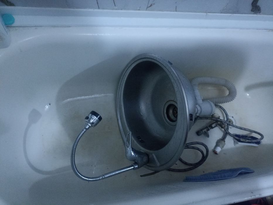 Кухонная мойка б/у