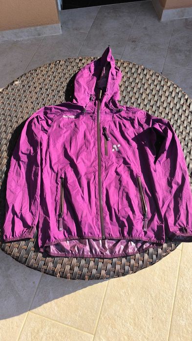 Спортно облекло (S - M) - всичко по 10 евро