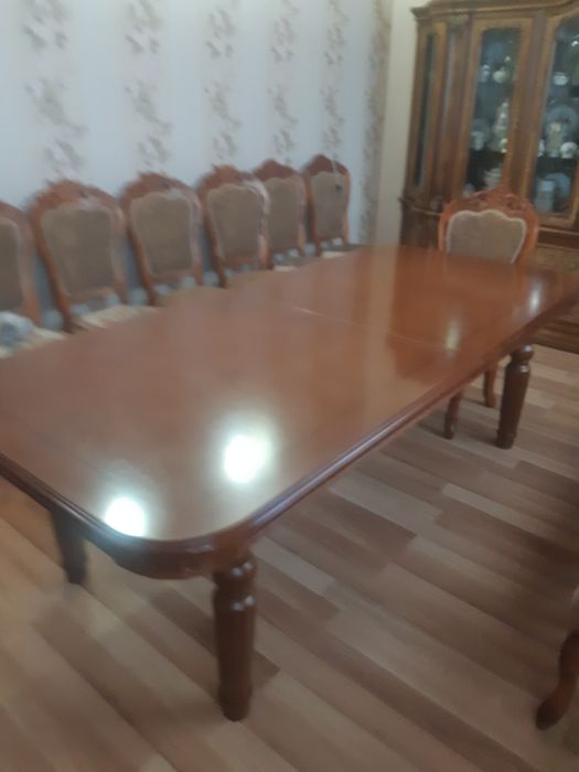 Продам стол банкетный