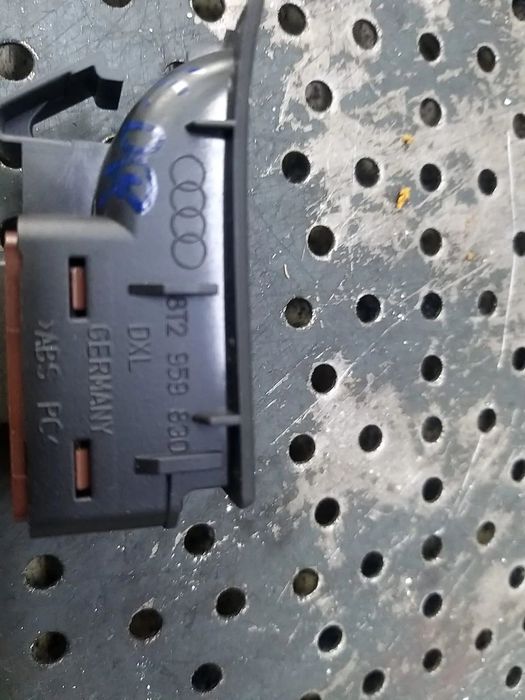 Buton deschidere portbagaj audi a5 8t 8t2959830