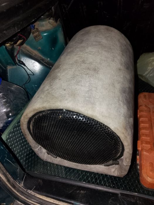 Продам Сабвуфер.