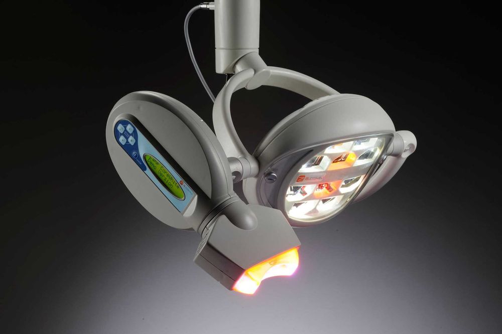 Дентални LED осветителни тела с рамена G.Comm Srl. Италия