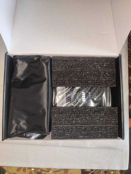 Захранващ блок MSI 750W + 8г гаранция