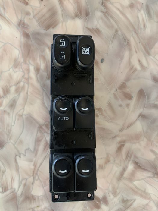 Кнопка блок центрального замка акцент рио