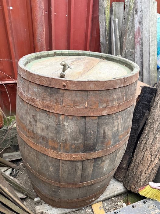 Vand butoi din stejar de 400 litri pentru vin